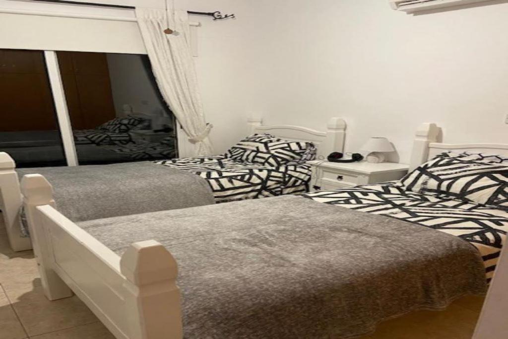 Kato Paphos Apartment In Universal Area Exteriör bild