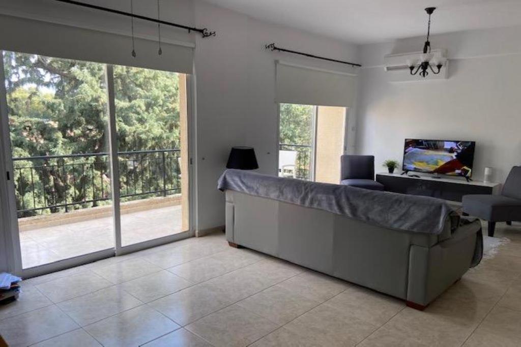 Kato Paphos Apartment In Universal Area Exteriör bild