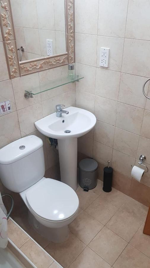 Kato Paphos Apartment In Universal Area Exteriör bild